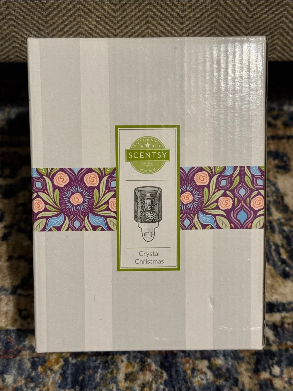 SCENTSY MINI FRAGRANCE WAX WARMER CRYSTAL CHRISTMAS HOLIDAY WITH BOX